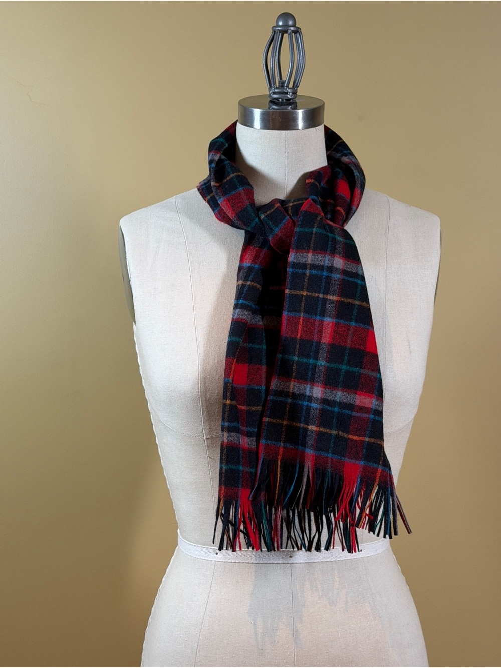 Pendleton Men's Plaid Wool Rectangle Scarf w/ Fringe Made in USA